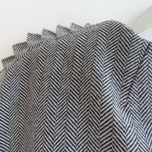 BANANA REPUBLIC X OLIVIA PALERMO Herringbone Ruffle Cape Academia Wool Blend XS - Picture 13 of 16